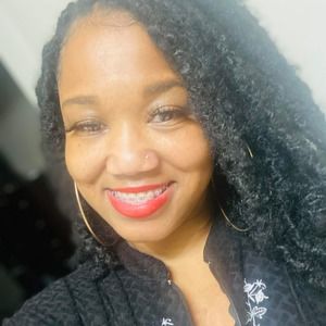 Meet your Posher, Vicky